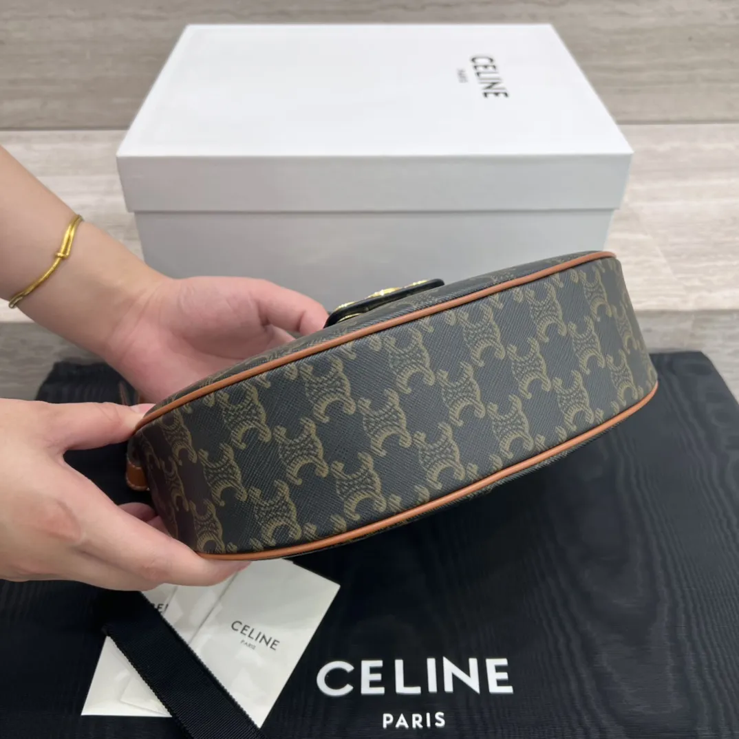 셀린느 아바백 - 이미지 7