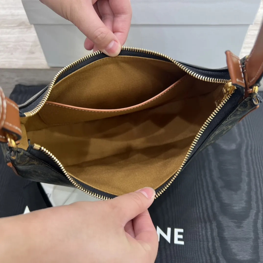 셀린느 아바백 - 이미지 11