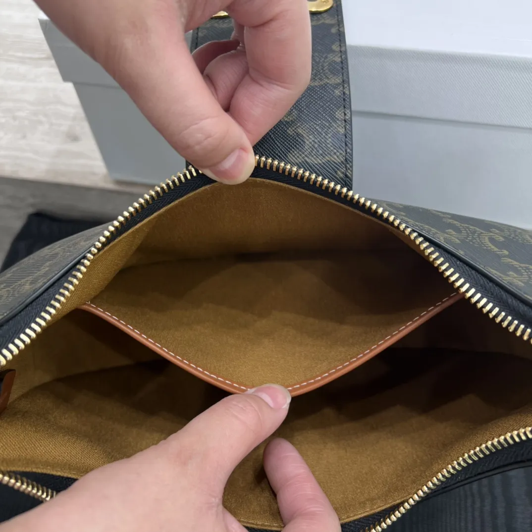 셀린느 아바백 - 이미지 12