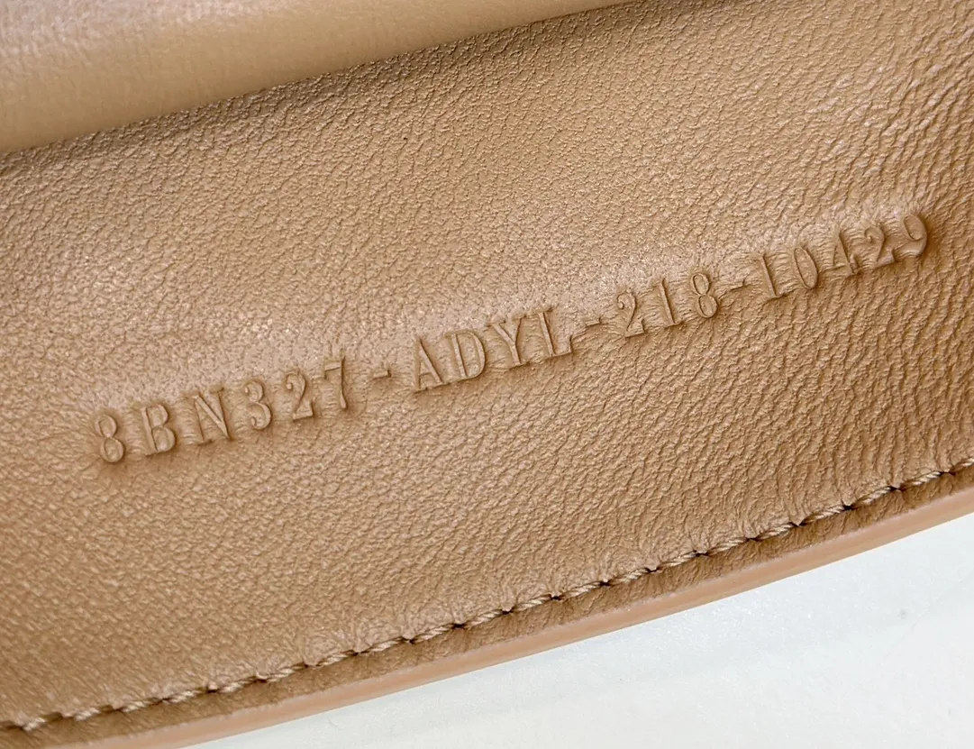 펜디 피카부 - 이미지 8