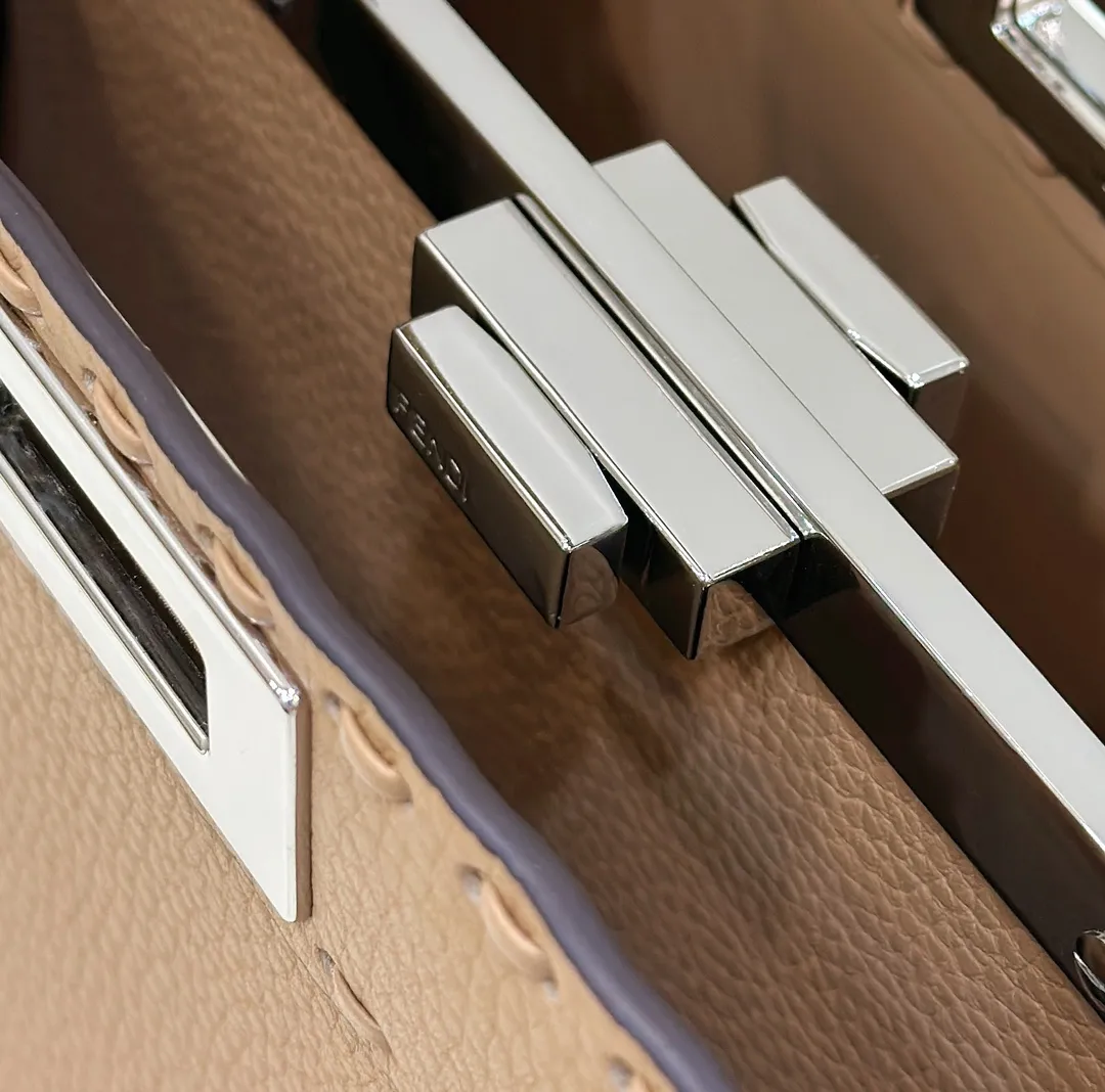 펜디 피카부 - 이미지 5