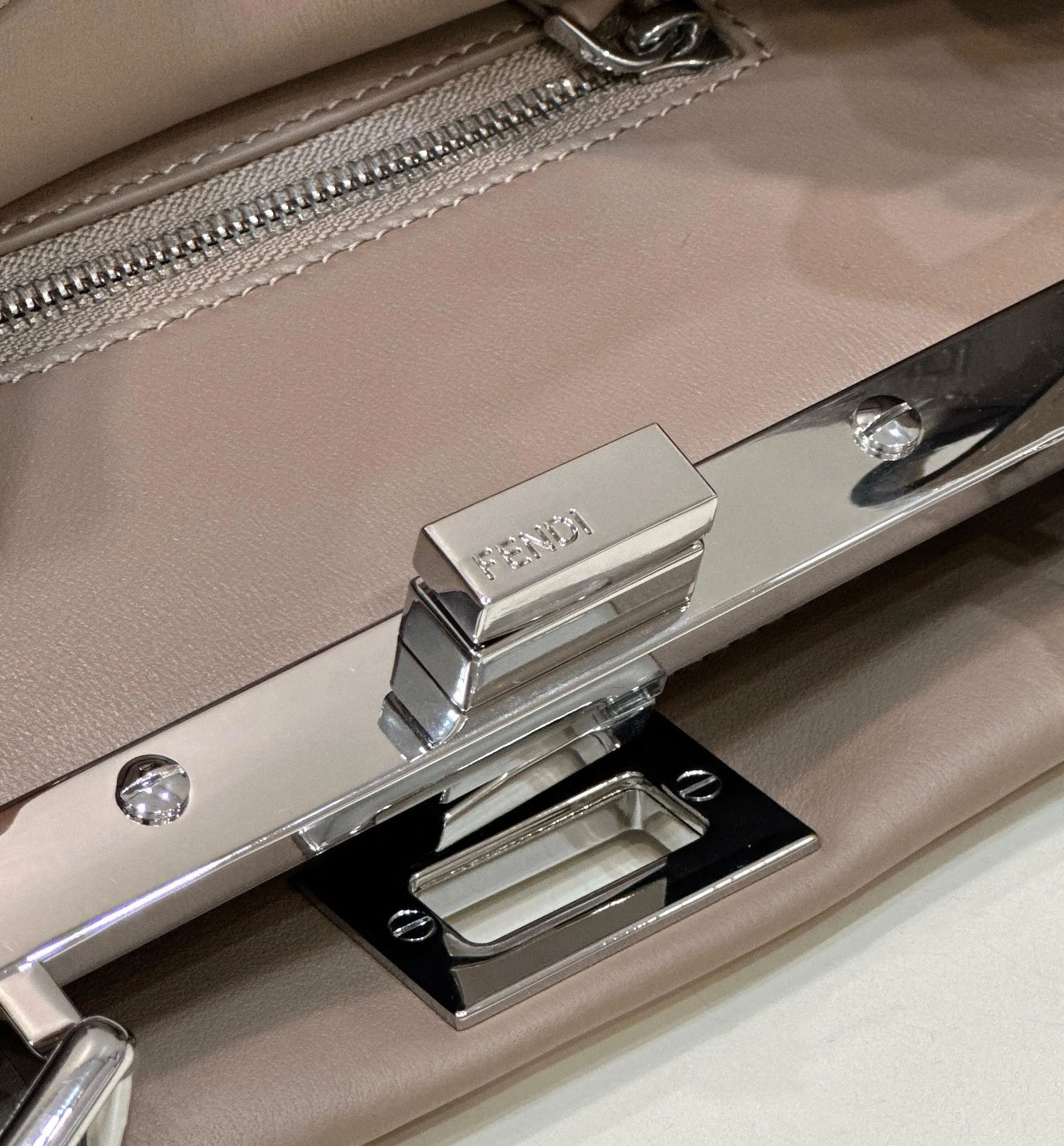 펜디 피카부 - 이미지 6