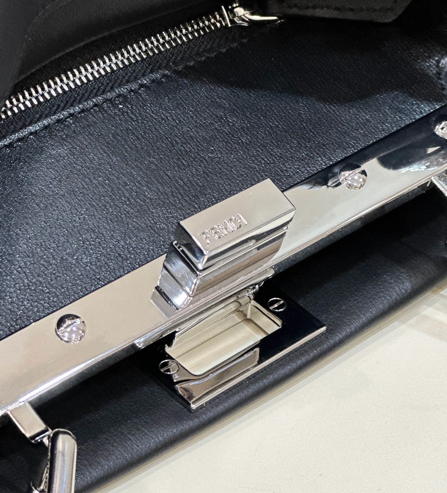 펜디 피카부 - 이미지 7