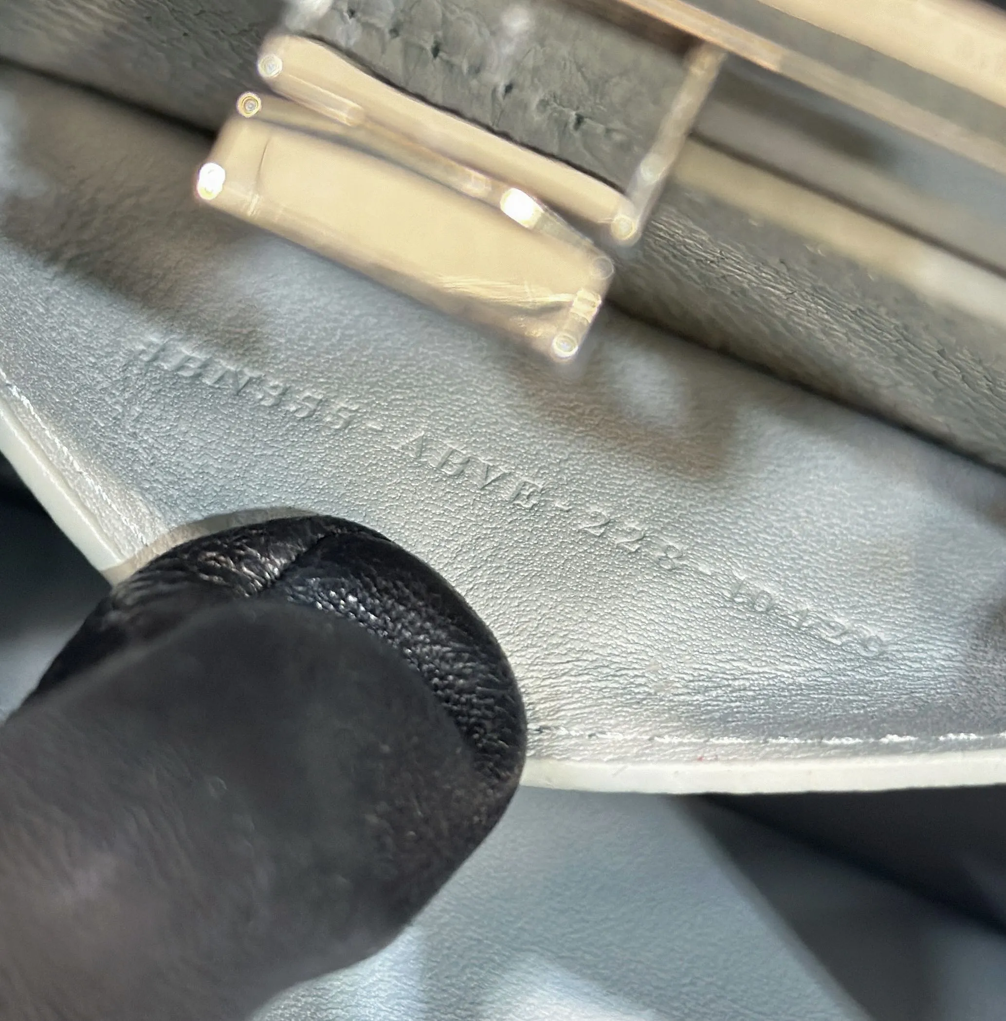 펜디 피카부 I SEE YOU - 이미지 8