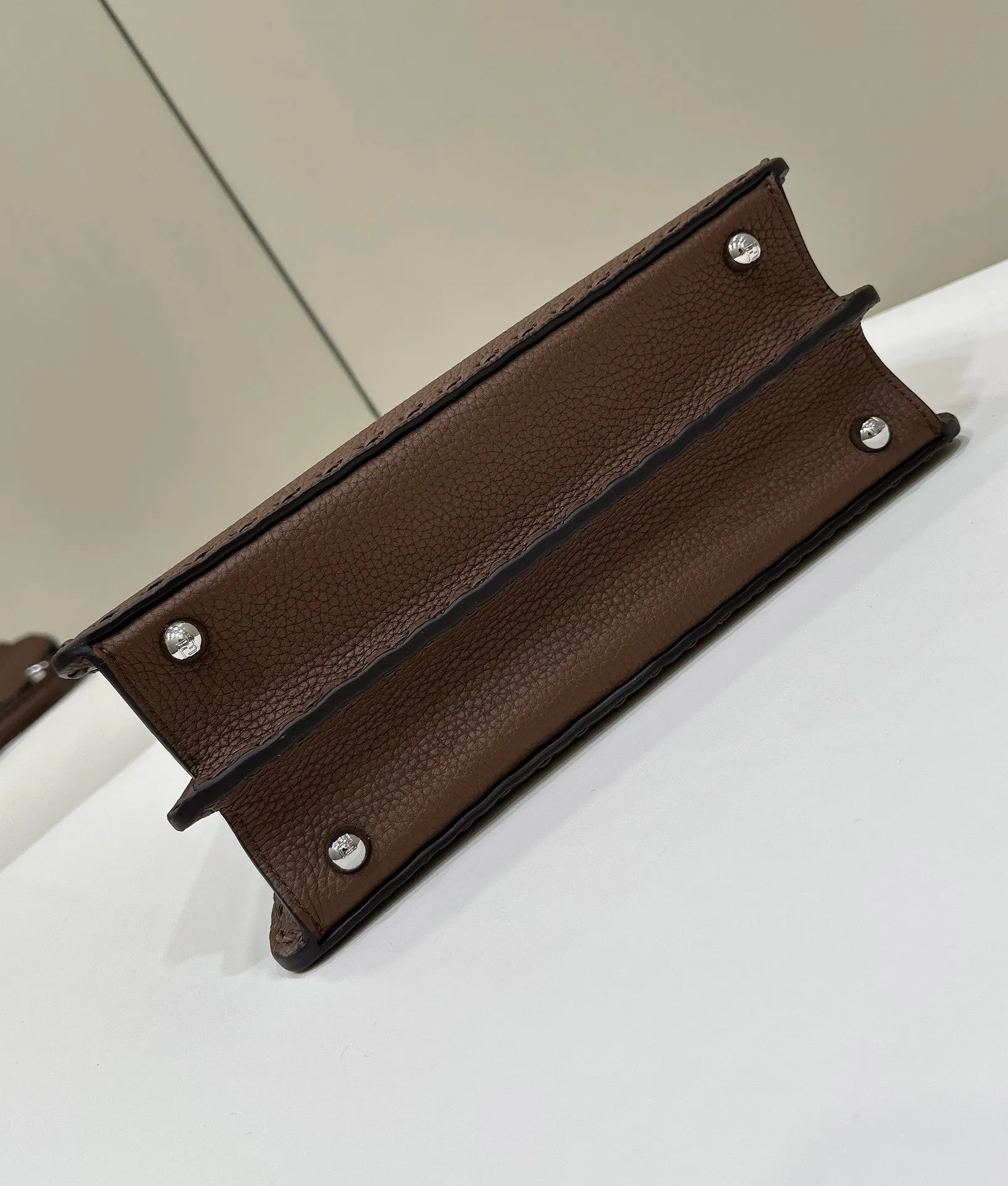 펜디 피카부 - 이미지 4