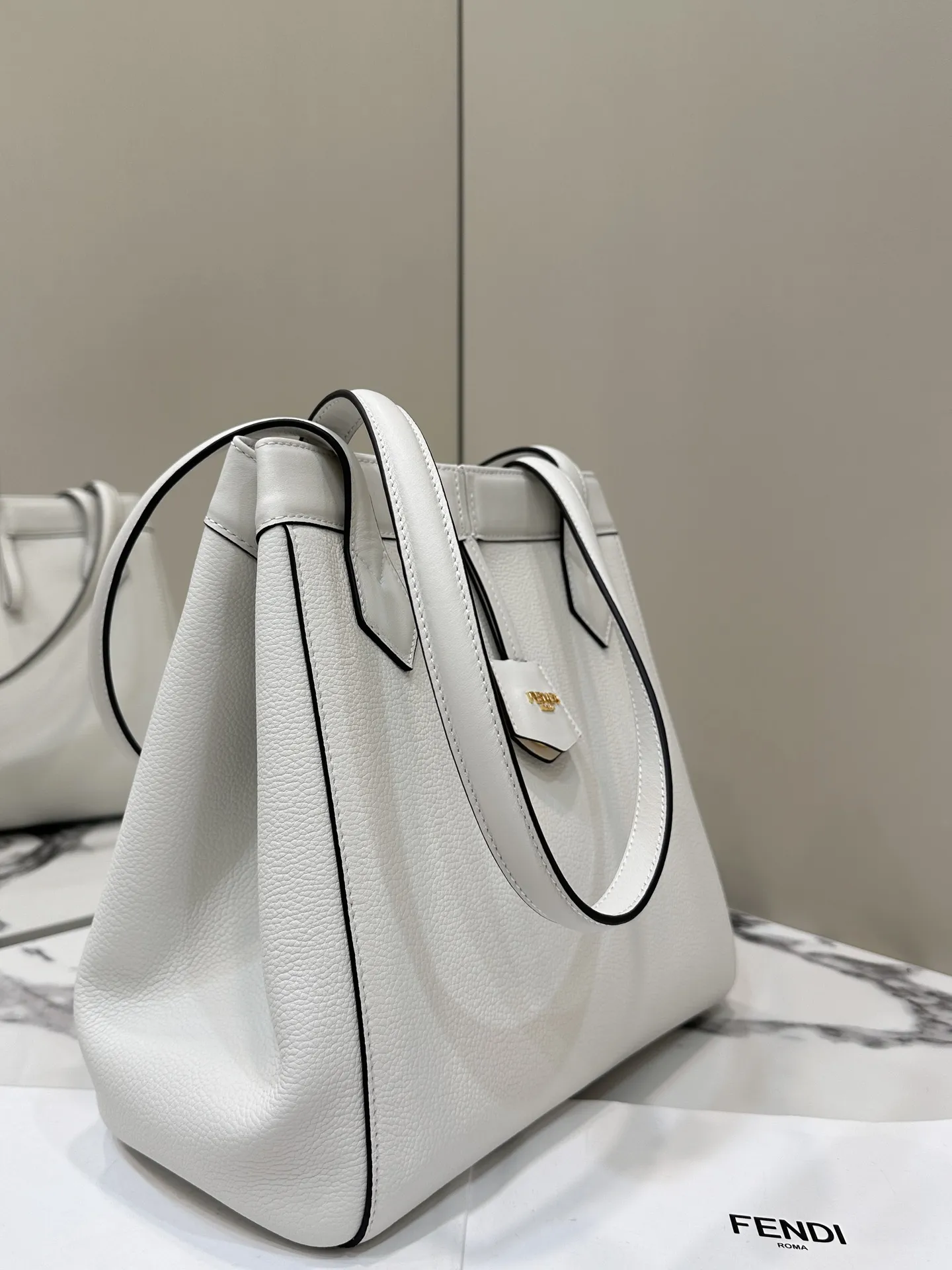 펜디 오리가미 - 이미지 4