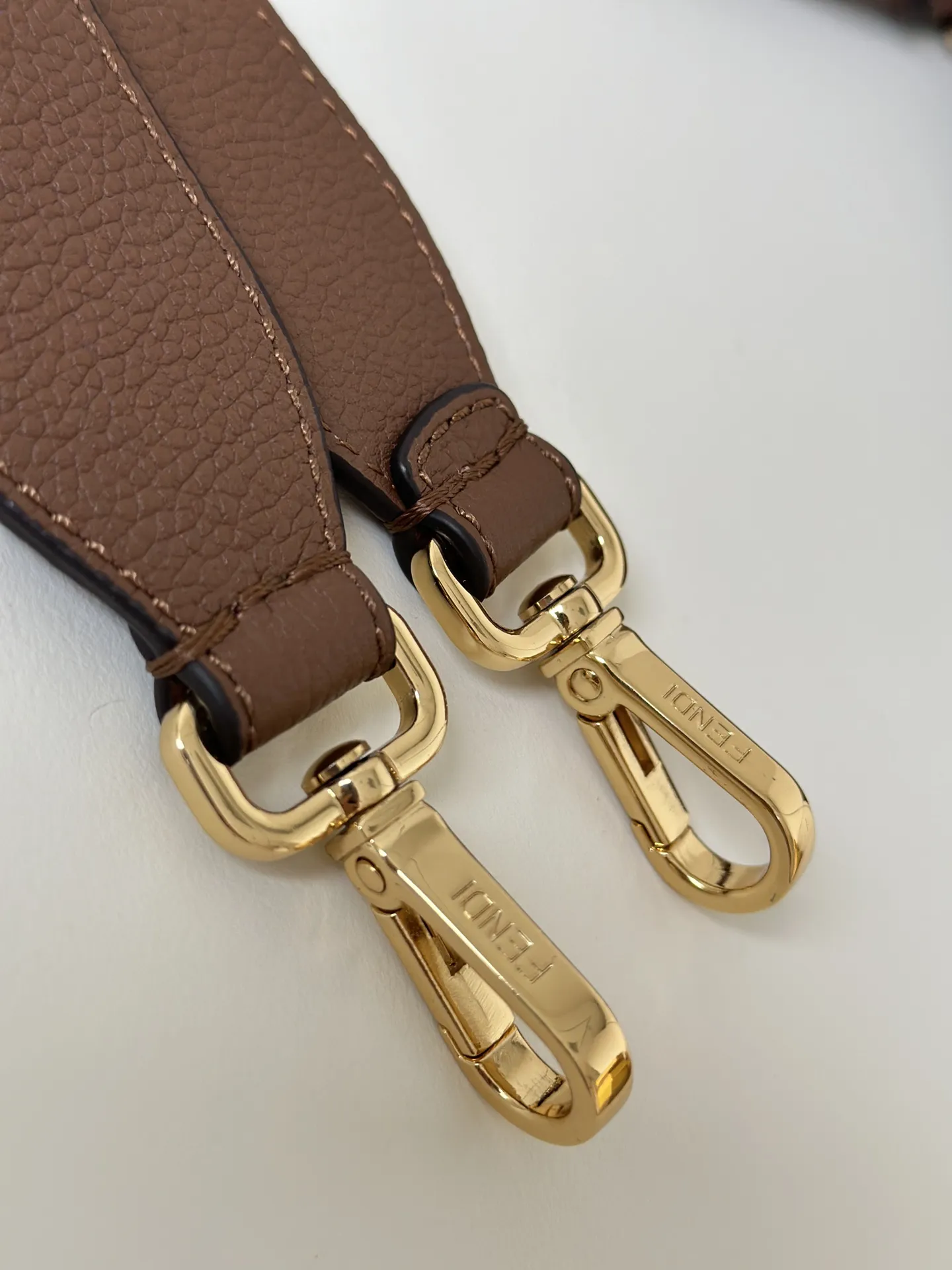 펜디 토트 - 이미지 5