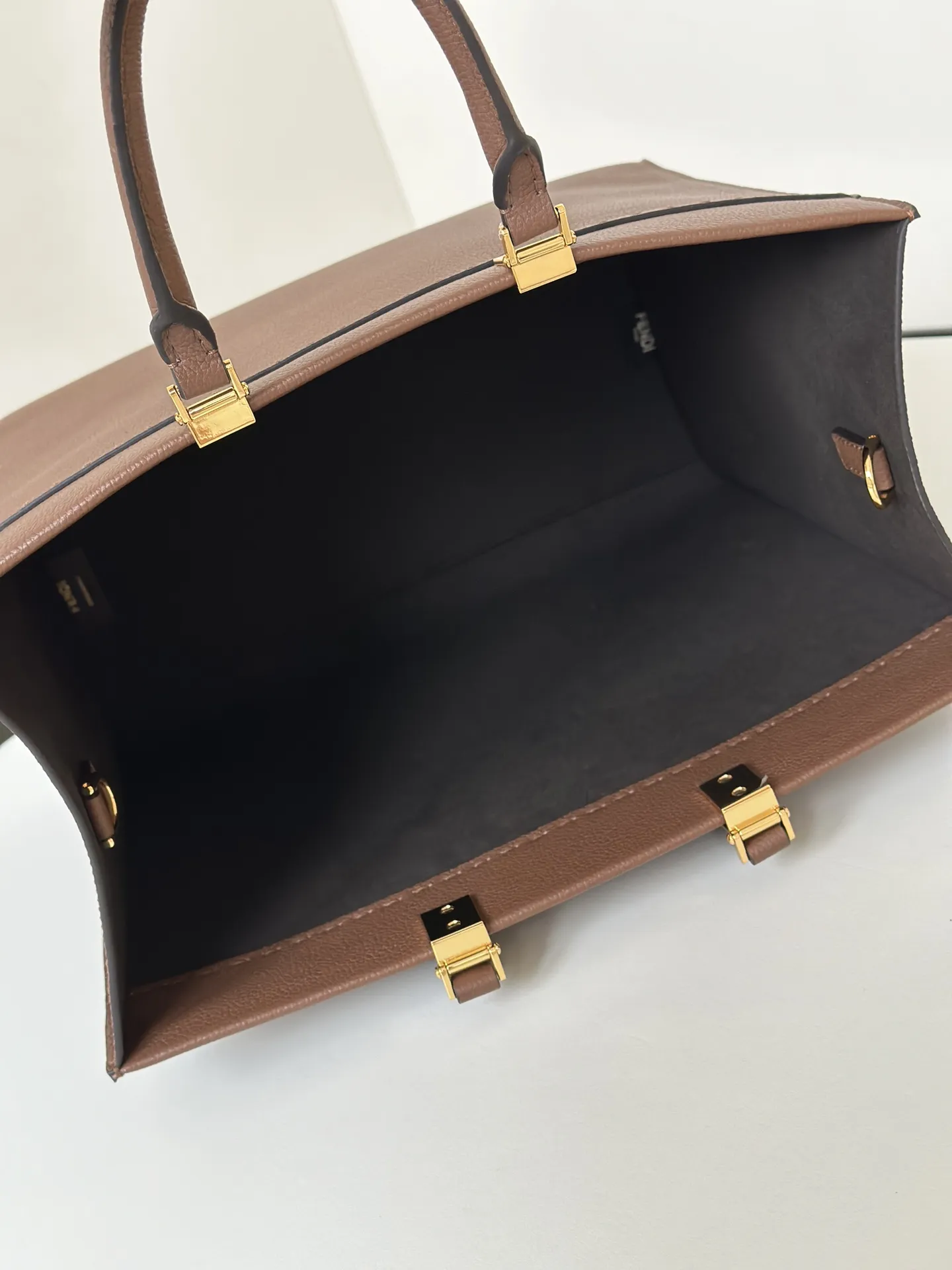 펜디 토트 - 이미지 3