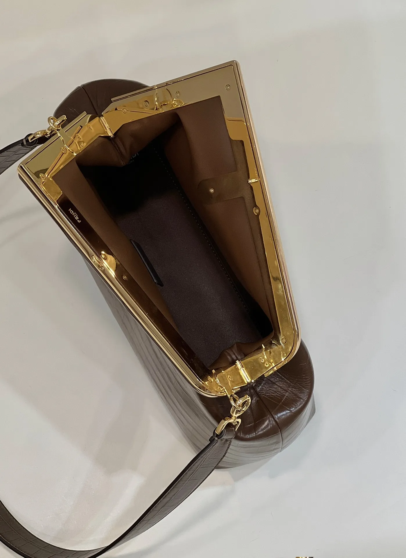 펜디 퍼스트 - 이미지 4