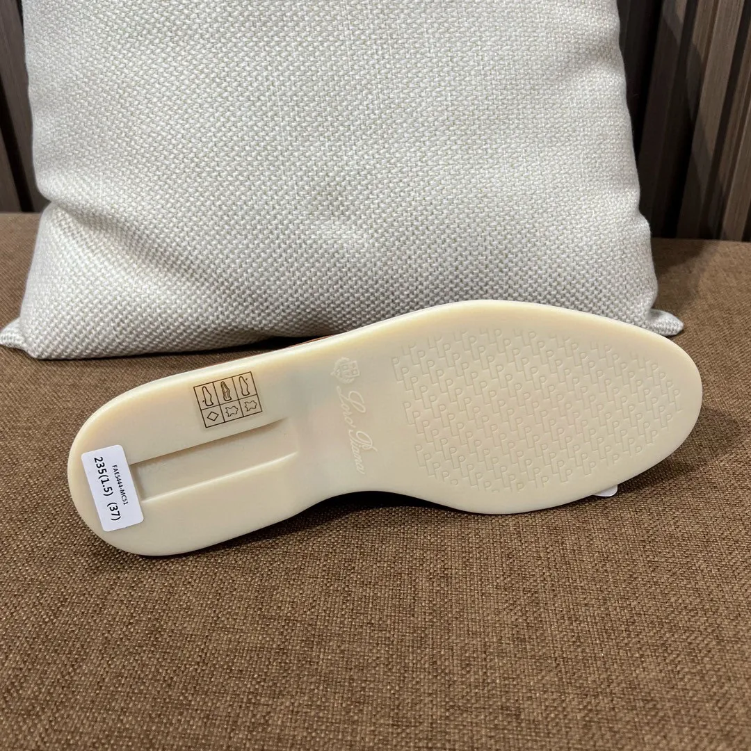 로로피아나 썸머참스워크 - 이미지 9