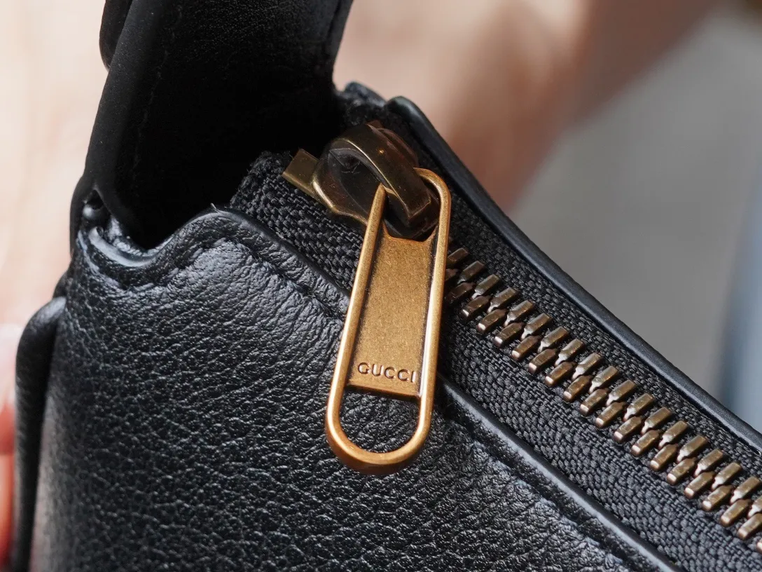 구찌 아프로디테 미니 숄더백 - 이미지 9