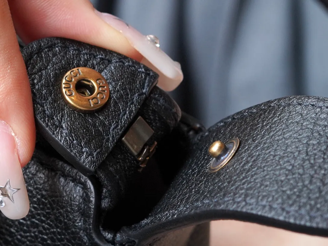 구찌 아프로디테 미니 숄더백 - 이미지 15