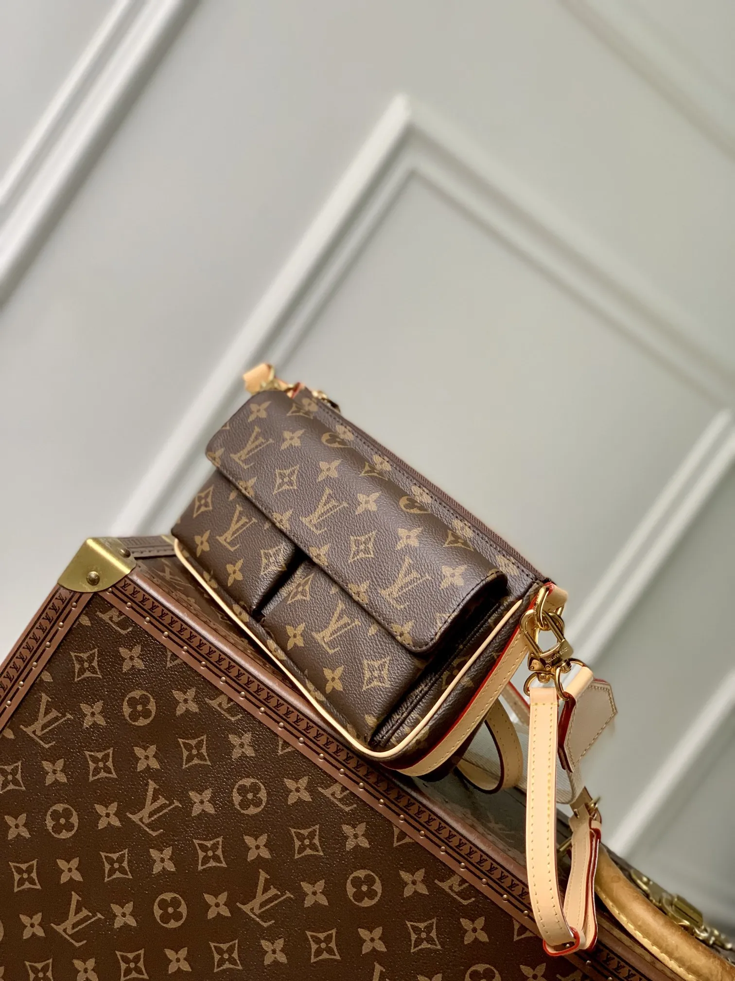 루이비통 비바시떼 모노그램 - 이미지 2