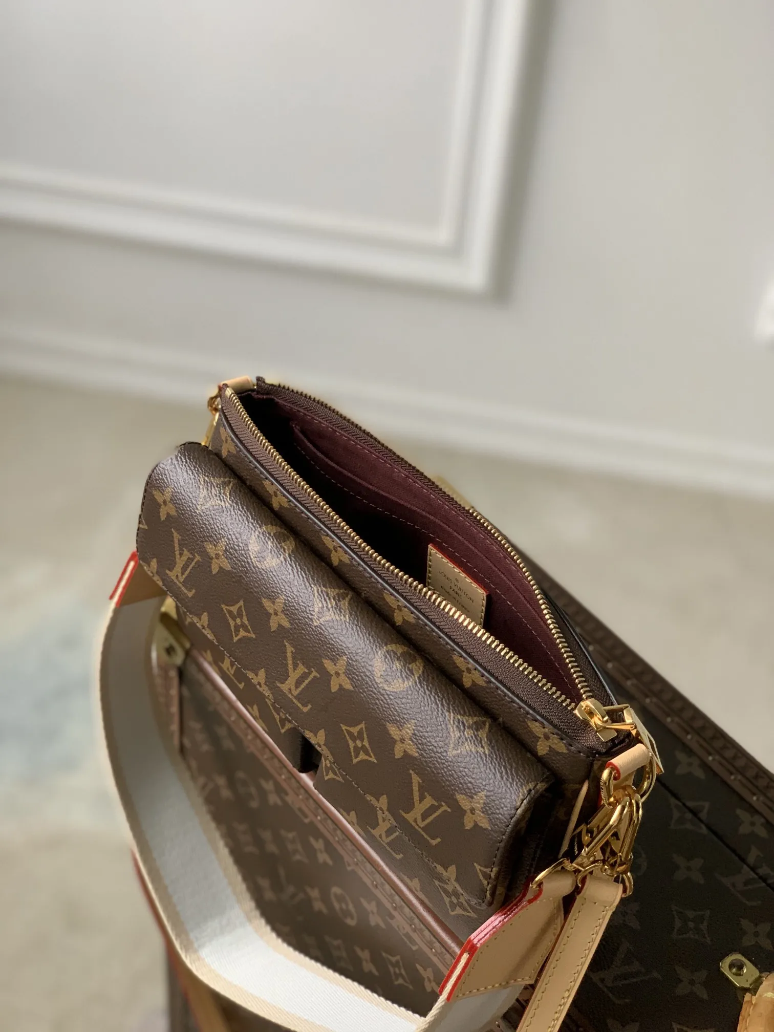 루이비통 비바시떼 모노그램 - 이미지 5