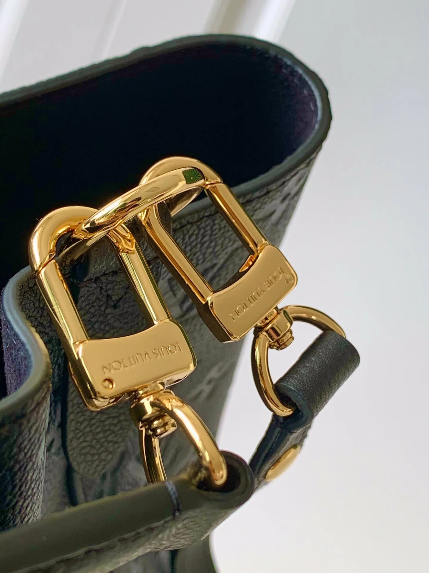 루이비통 네오노에 mm 모노그램 앙프렝뜨 - 이미지 10