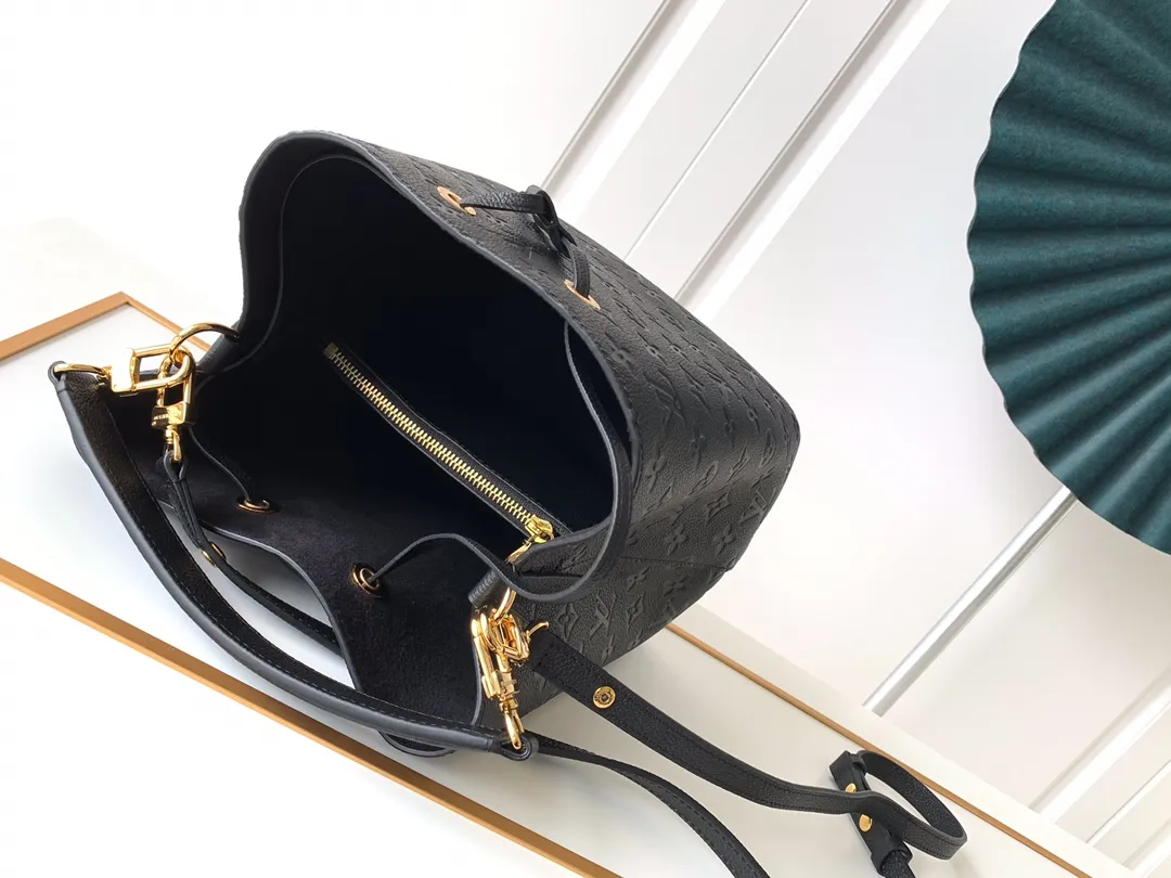 루이비통 네오노에 mm 모노그램 앙프렝뜨 - 이미지 6