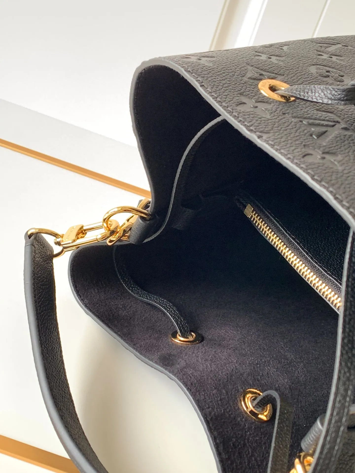 루이비통 네오노에 mm 모노그램 앙프렝뜨 - 이미지 7