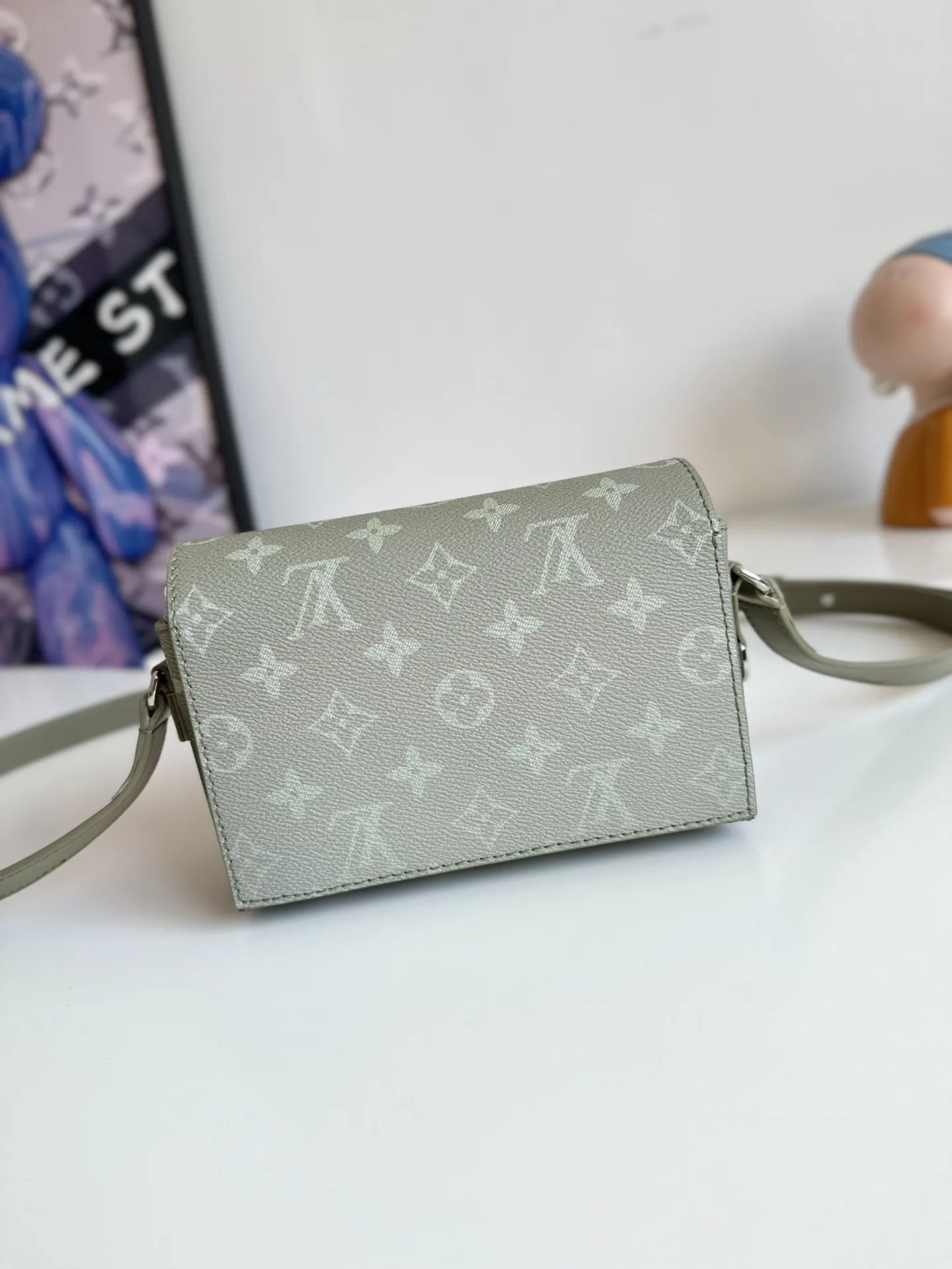 루이비통 스티머웨어러블월릿기타모노그램 - 이미지 4