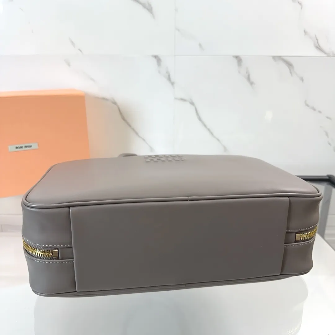 미우미우 보 - 이미지 5