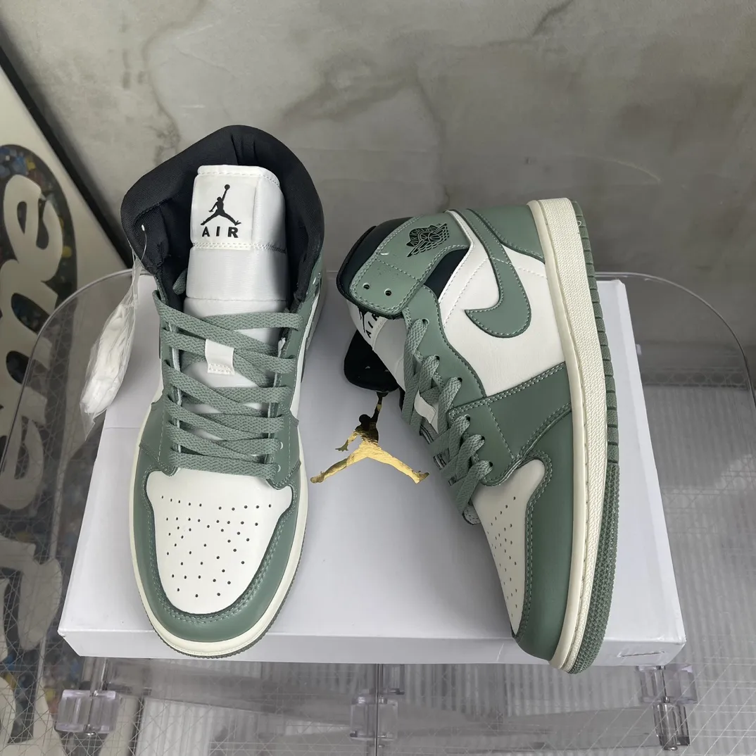 나이키 Air Jordan 1 mid - 이미지 4