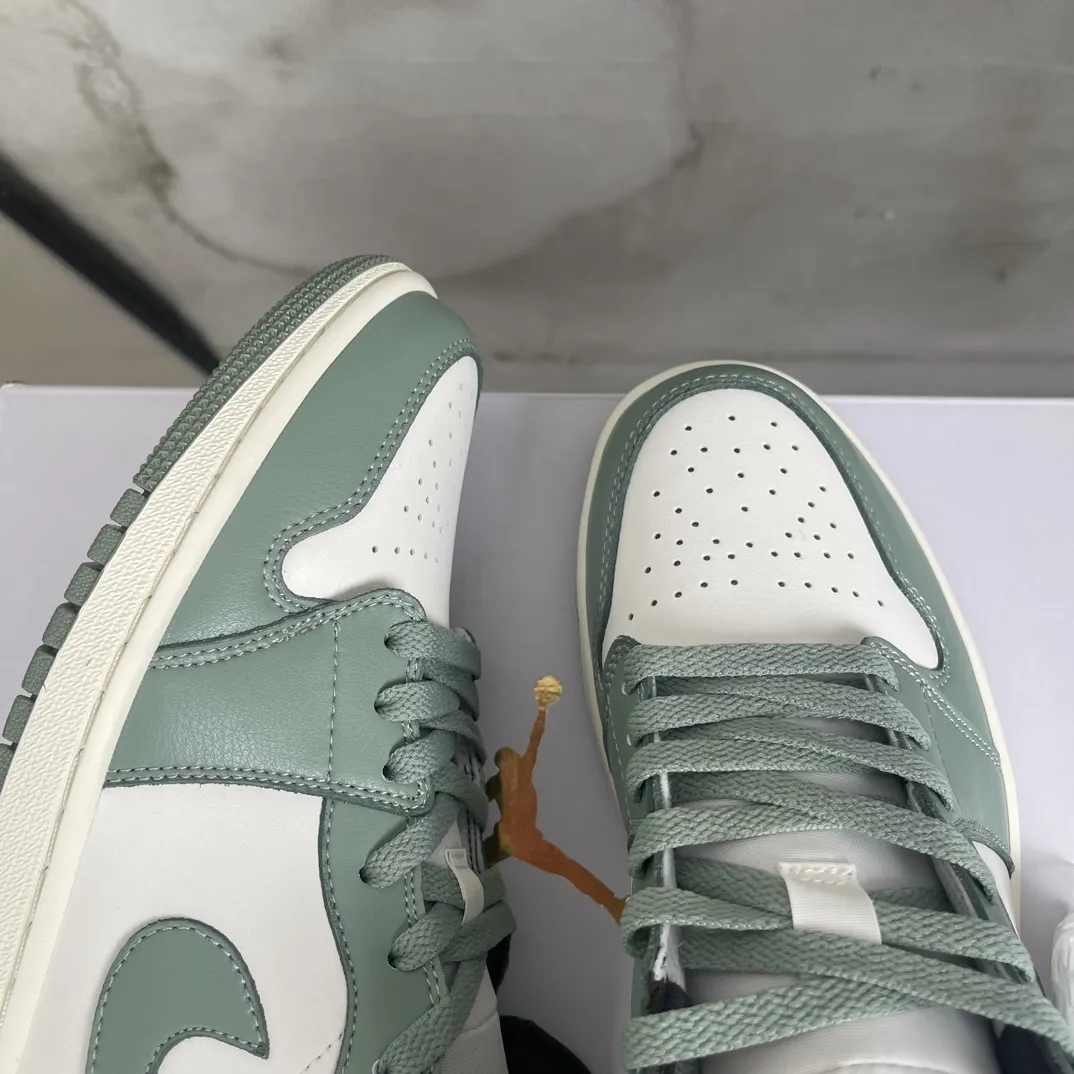 나이키 Air Jordan 1 mid - 이미지 7