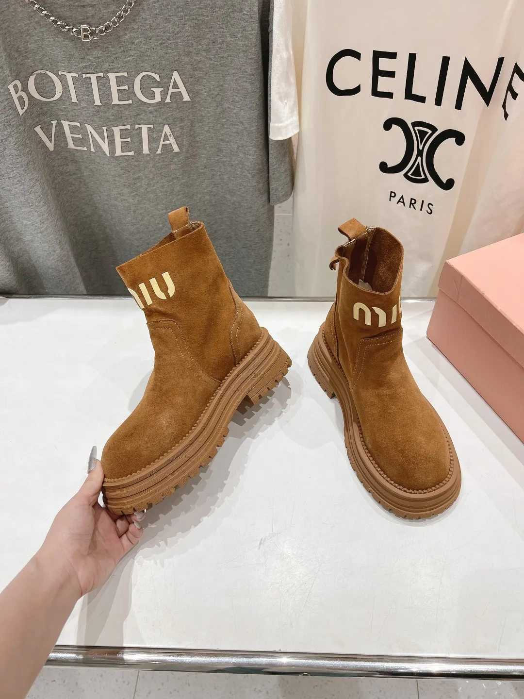 미우미우 워커부츠 - 이미지 5